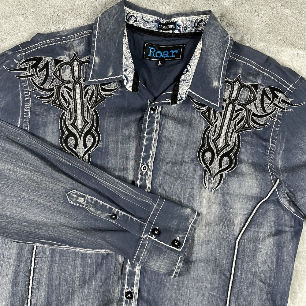 Roar Signature Button Shirt Men L Blue Denim Graphic Tribal Cross Wing Embroider